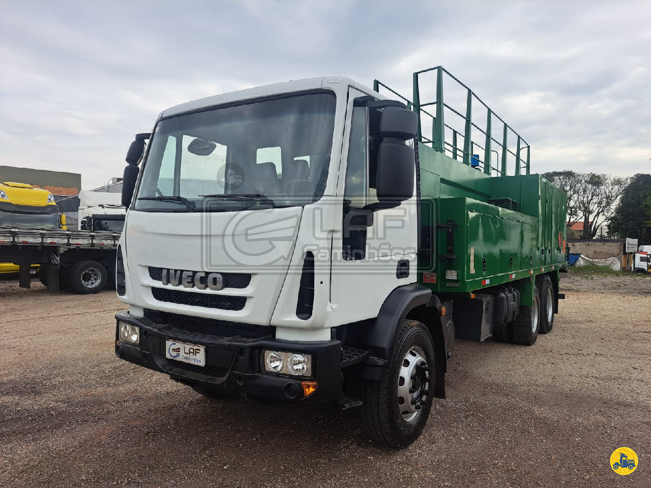 CAMINHAO IVECO TECTOR 260E28 Comboio Truck 6x4 LAF Caminhões CURITIBA PARANÁ PR